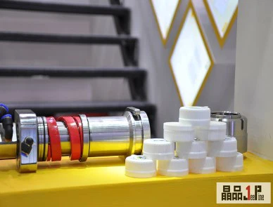 ペットボトルキャップ金型